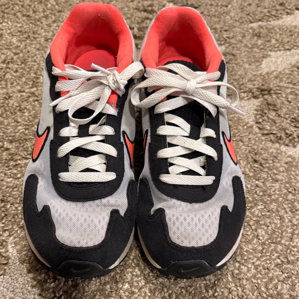 Nike Air Max Size 8.5